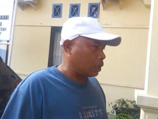 Pendompeng di Teluk Langkap Ngamuk, Ketua BPD Diserang Dirumahnya
