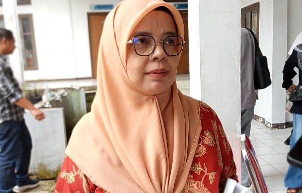 Janji Audit DD Sungai Rambai Molor, Warga Gruduk Inspektorat, Irbansus janji tuntas Oktober